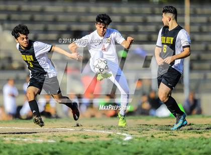 Thumbnail 1 in Taft vs King/Drew (CIF LACS Playoff) photogallery.