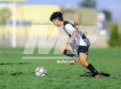Thumbnail 1 in Taft vs King/Drew (CIF LACS Playoff) photogallery.