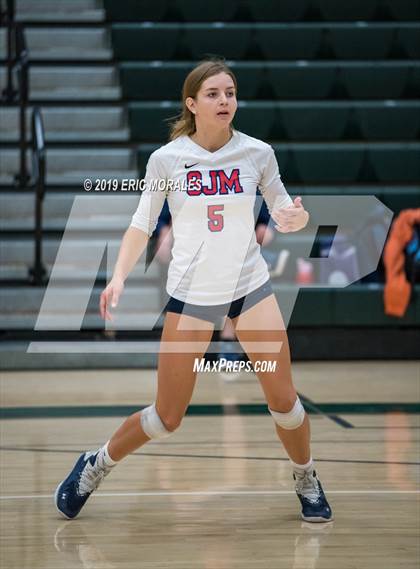 Thumbnail 3 in San Joaquin Memorial vs Hanford (Patriot Varsity Tournament) photogallery.