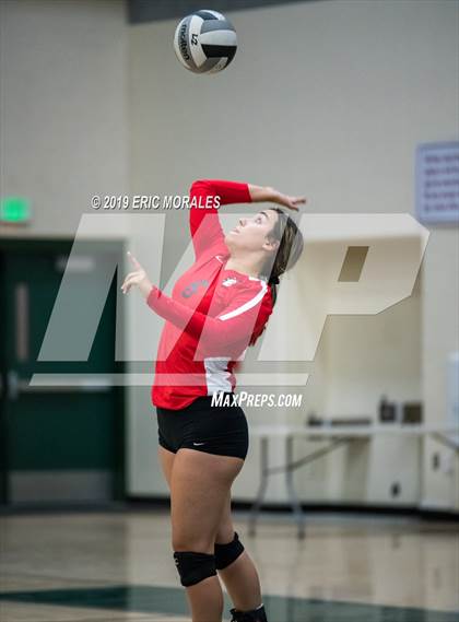 Thumbnail 2 in San Joaquin Memorial vs Hanford (Patriot Varsity Tournament) photogallery.