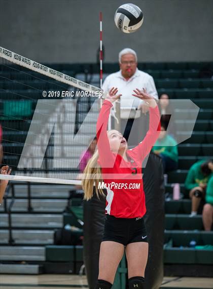 Thumbnail 2 in San Joaquin Memorial vs Hanford (Patriot Varsity Tournament) photogallery.