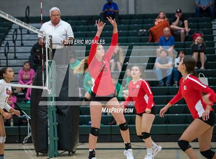 Thumbnail 2 in San Joaquin Memorial vs Hanford (Patriot Varsity Tournament) photogallery.