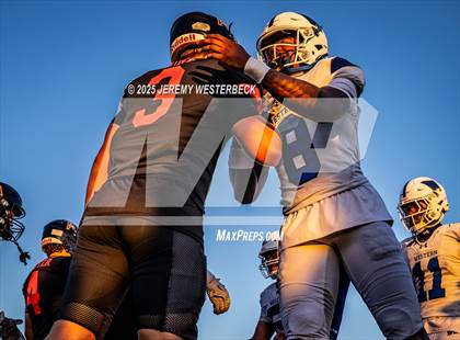 Thumbnail 1 in Western @ Huntington Beach photogallery.