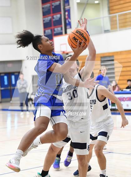 Thumbnail 2 in Quartz Hill vs. Flintridge Prep photogallery.