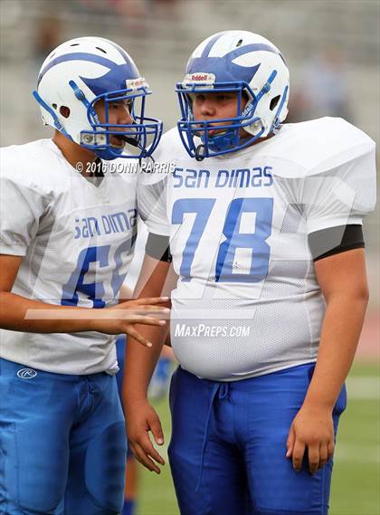 Thumbnail 1 in FR: San Dimas @ Baldwin Park photogallery.