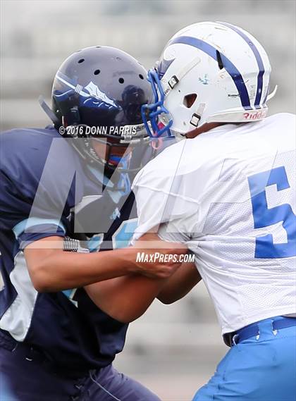 Thumbnail 2 in FR: San Dimas @ Baldwin Park photogallery.