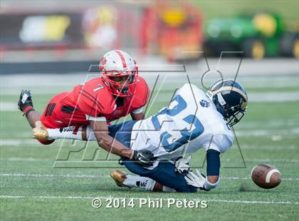 Thumbnail 2 in Potomac vs. Suitland (Prince George County Pigskin Classic)  photogallery.