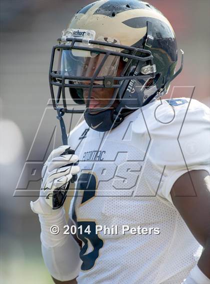 Thumbnail 3 in Potomac vs. Suitland (Prince George County Pigskin Classic)  photogallery.