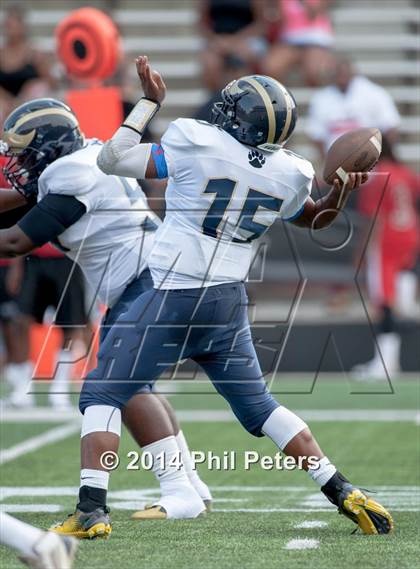 Thumbnail 3 in Potomac vs. Suitland (Prince George County Pigskin Classic)  photogallery.