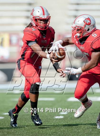 Thumbnail 3 in Potomac vs. Suitland (Prince George County Pigskin Classic)  photogallery.