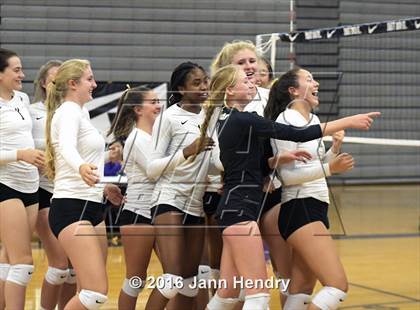 Thumbnail 2 in Archbishop Mitty vs. Xavier College Prep (Durango Fall Classic) photogallery.
