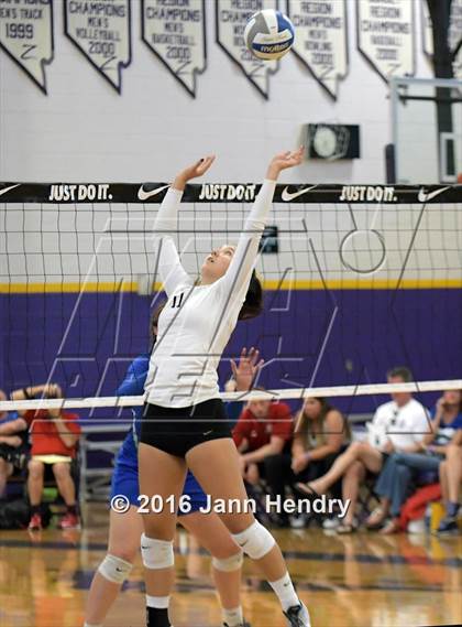 Thumbnail 2 in Archbishop Mitty vs. Xavier College Prep (Durango Fall Classic) photogallery.
