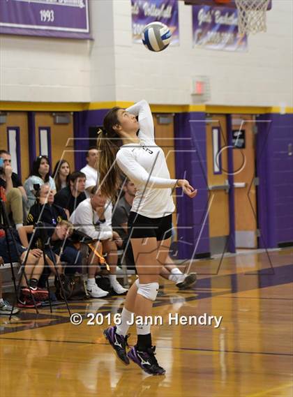 Thumbnail 3 in Archbishop Mitty vs. Xavier College Prep (Durango Fall Classic) photogallery.