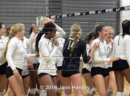 Thumbnail 2 in Archbishop Mitty vs. Xavier College Prep (Durango Fall Classic) photogallery.