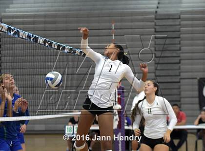 Thumbnail 3 in Archbishop Mitty vs. Xavier College Prep (Durango Fall Classic) photogallery.