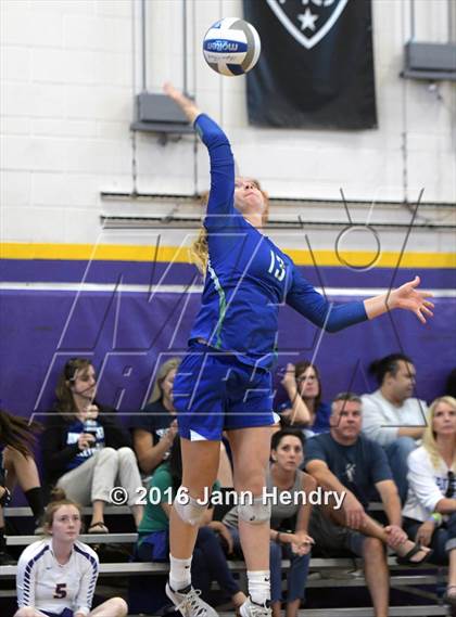 Thumbnail 2 in Archbishop Mitty vs. Xavier College Prep (Durango Fall Classic) photogallery.
