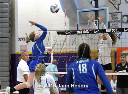Thumbnail 1 in Archbishop Mitty vs. Xavier College Prep (Durango Fall Classic) photogallery.