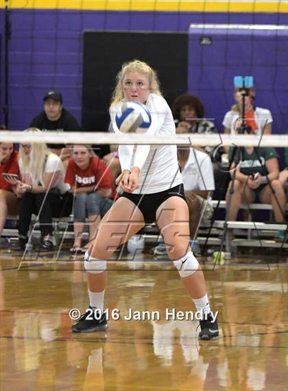 Thumbnail 3 in Archbishop Mitty vs. Xavier College Prep (Durango Fall Classic) photogallery.