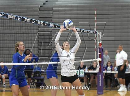 Thumbnail 3 in Archbishop Mitty vs. Xavier College Prep (Durango Fall Classic) photogallery.