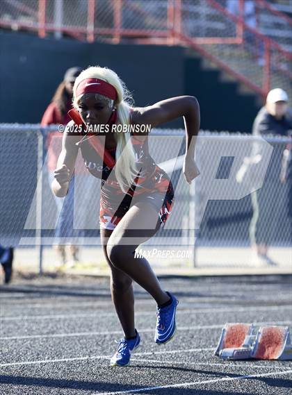 Thumbnail 2 in Gateway Conference Championships (4x100m) photogallery.