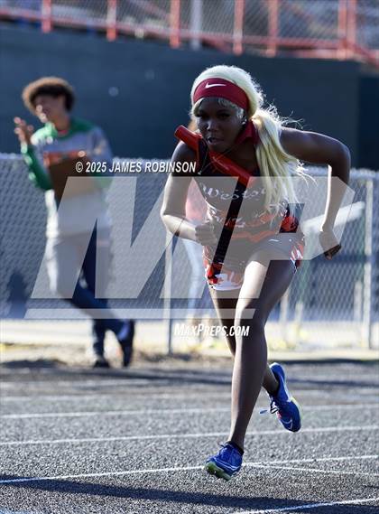 Thumbnail 1 in Gateway Conference Championships (4x100m) photogallery.