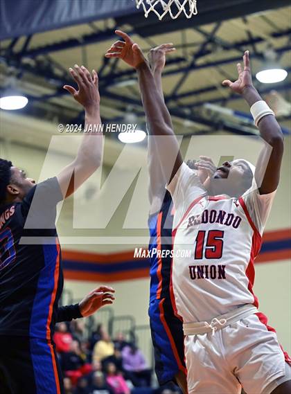 Thumbnail 3 in Redondo Union vs. Rainier Beach (Tarkanian Classic) photogallery.