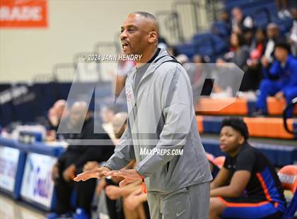 Thumbnail 3 in Redondo Union vs. Rainier Beach (Tarkanian Classic) photogallery.