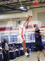 Photo from the gallery "Redondo Union vs. Rainier Beach (Tarkanian Classic)"