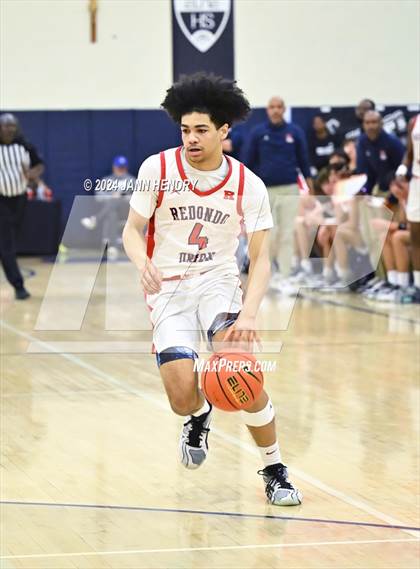 Thumbnail 3 in Redondo Union vs. Rainier Beach (Tarkanian Classic) photogallery.