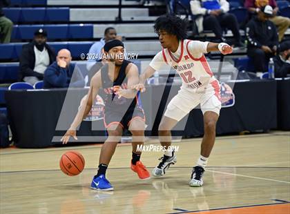 Thumbnail 1 in Redondo Union vs. Rainier Beach (Tarkanian Classic) photogallery.