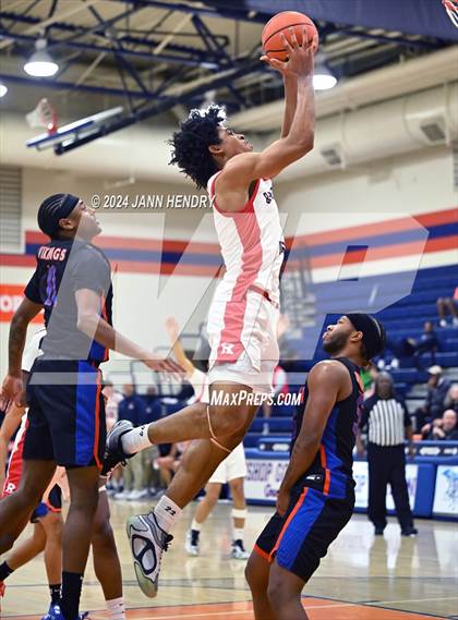 Thumbnail 3 in Redondo Union vs. Rainier Beach (Tarkanian Classic) photogallery.