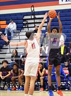 Photo from the gallery "Redondo Union vs. Rainier Beach (Tarkanian Classic)"