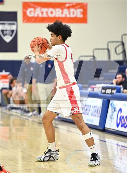 Thumbnail 3 in Redondo Union vs. Rainier Beach (Tarkanian Classic) photogallery.