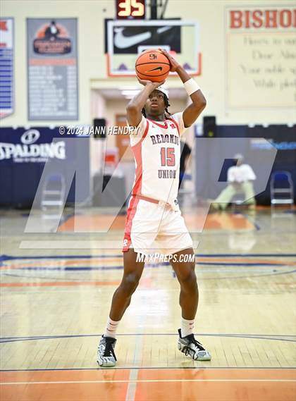 Thumbnail 1 in Redondo Union vs. Rainier Beach (Tarkanian Classic) photogallery.