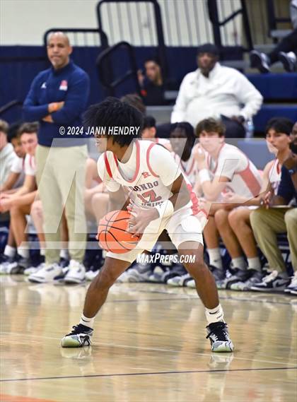 Thumbnail 2 in Redondo Union vs. Rainier Beach (Tarkanian Classic) photogallery.