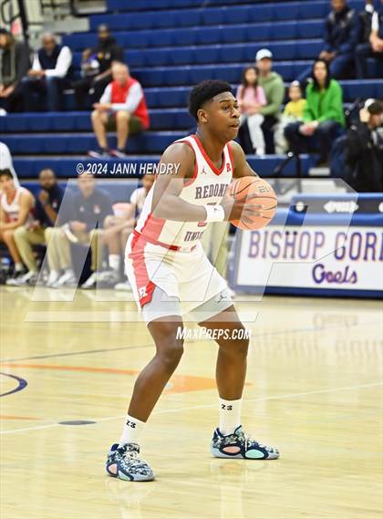 Thumbnail 1 in Redondo Union vs. Rainier Beach (Tarkanian Classic) photogallery.