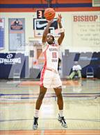 Photo from the gallery "Redondo Union vs. Rainier Beach (Tarkanian Classic)"