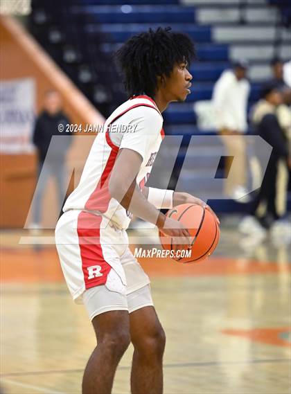 Thumbnail 1 in Redondo Union vs. Rainier Beach (Tarkanian Classic) photogallery.