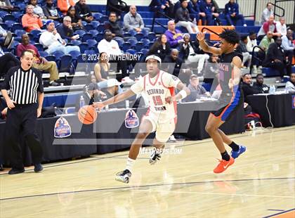 Thumbnail 2 in Redondo Union vs. Rainier Beach (Tarkanian Classic) photogallery.