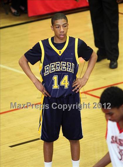 Thumbnail 1 in Berean Christian @ Salesian (CIF NCS D4 Playoffs) photogallery.