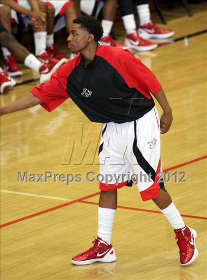 Thumbnail 1 in Berean Christian @ Salesian (CIF NCS D4 Playoffs) photogallery.