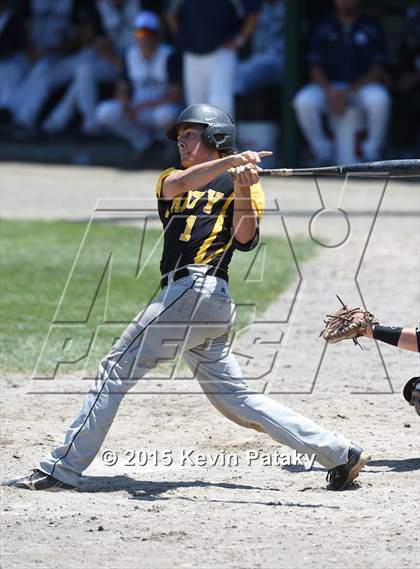 Thumbnail 2 in Amity Regional vs. Staples (CIAC Class LL Final) photogallery.