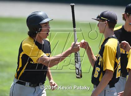 Thumbnail 2 in Amity Regional vs. Staples (CIAC Class LL Final) photogallery.