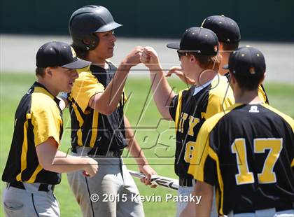 Thumbnail 3 in Amity Regional vs. Staples (CIAC Class LL Final) photogallery.