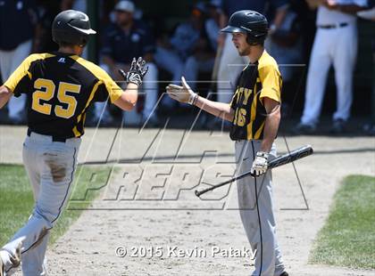 Thumbnail 1 in Amity Regional vs. Staples (CIAC Class LL Final) photogallery.