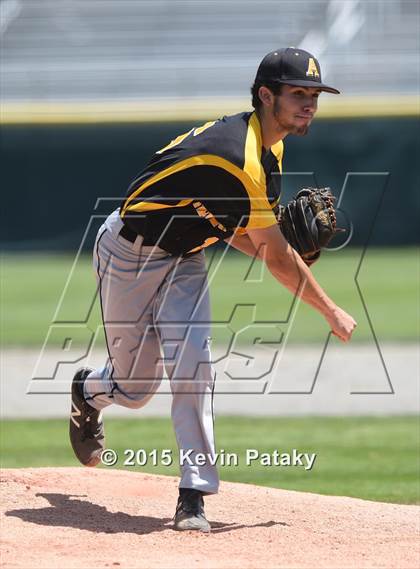 Thumbnail 2 in Amity Regional vs. Staples (CIAC Class LL Final) photogallery.