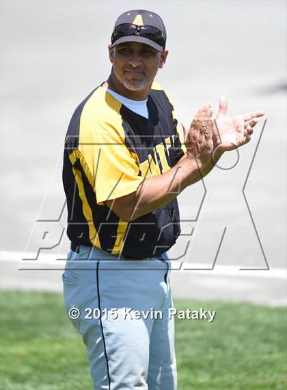 Thumbnail 2 in Amity Regional vs. Staples (CIAC Class LL Final) photogallery.