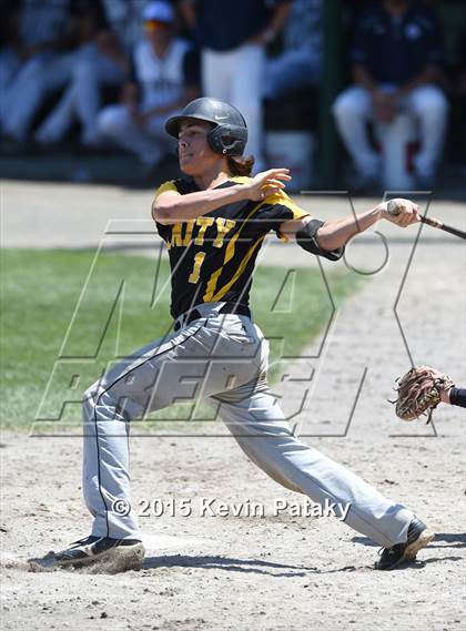 Thumbnail 3 in Amity Regional vs. Staples (CIAC Class LL Final) photogallery.