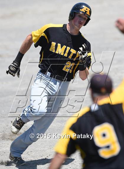 Thumbnail 3 in Amity Regional vs. Staples (CIAC Class LL Final) photogallery.