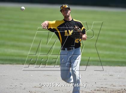 Thumbnail 3 in Amity Regional vs. Staples (CIAC Class LL Final) photogallery.